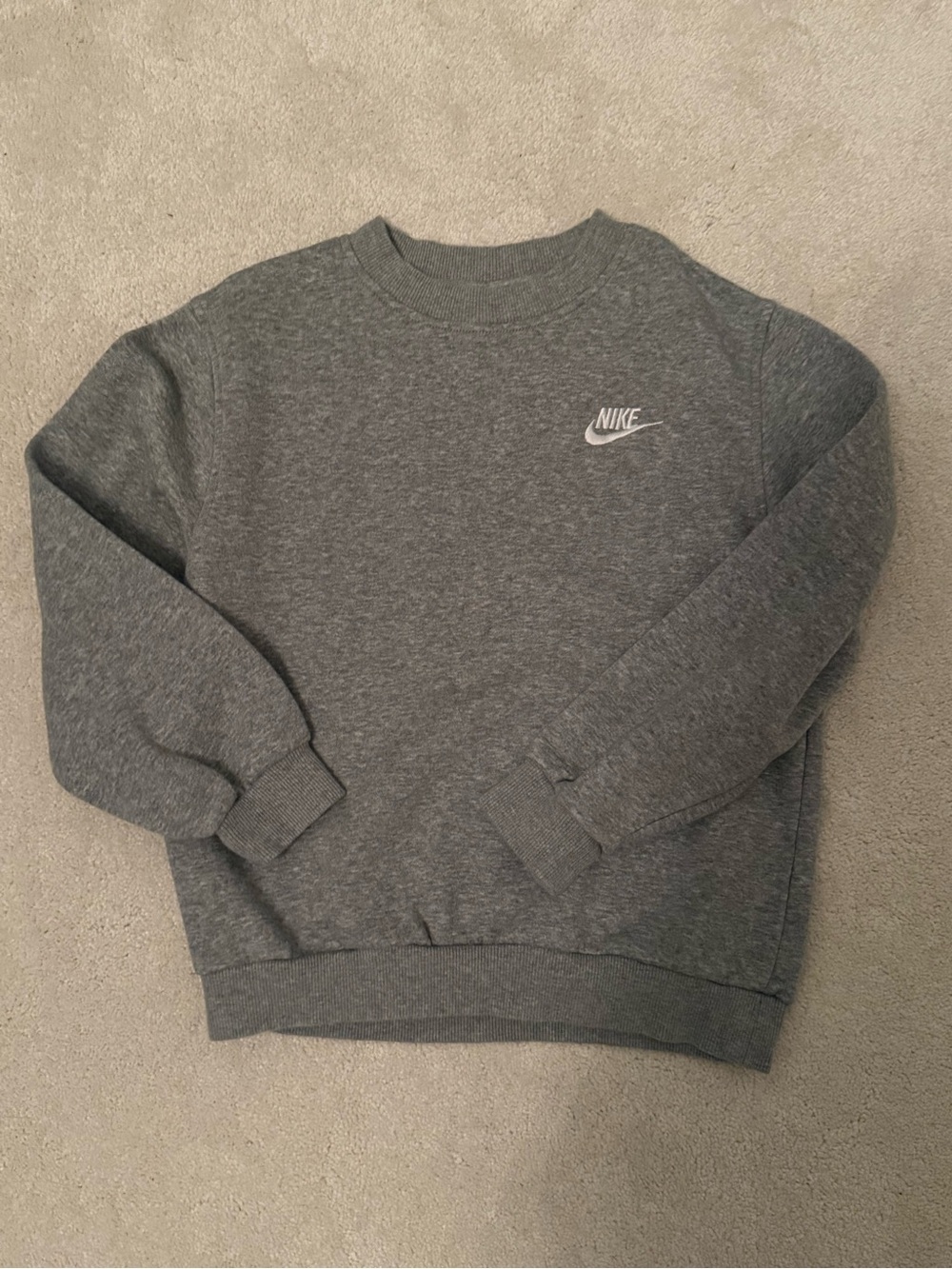 Nike Boys Gray Crewneck Sweatshirt Medium